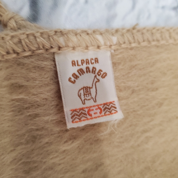 Alpaca Camargo Tan Cream Scarf - Fall / Winter - Picture 3 of 4